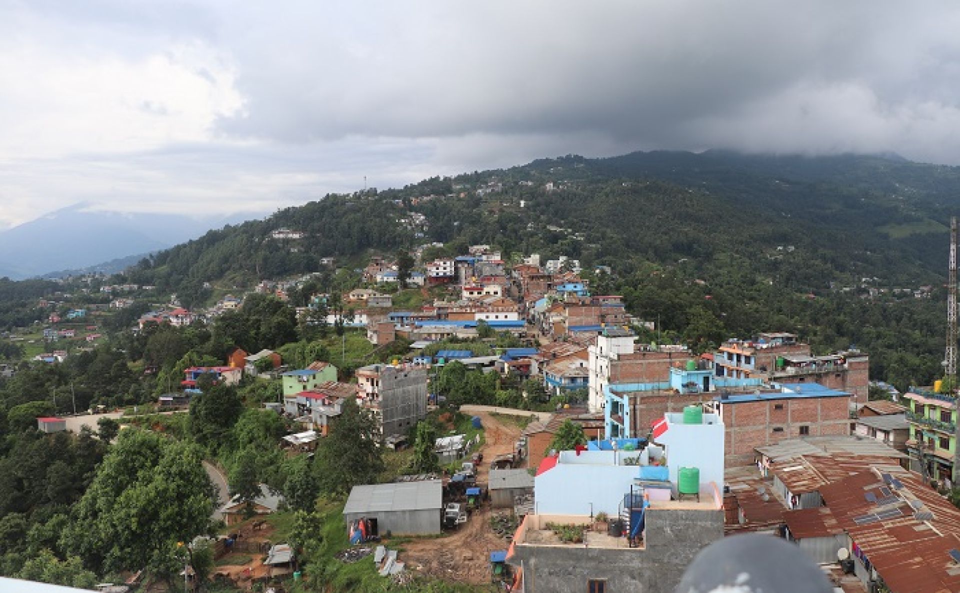 सङ्घीयताले विकासको गतिमा भोजपुर, सडक पूर्वाधारदेखि पर्यटन क्षेत्रमा नमूनायोग्य काम